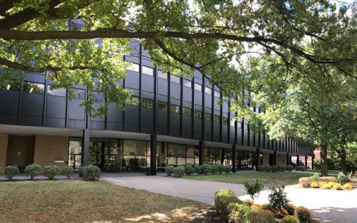 Das Mellon-Hall-Gebäude der Duquesne University (Foto: Philips/ E Ink)