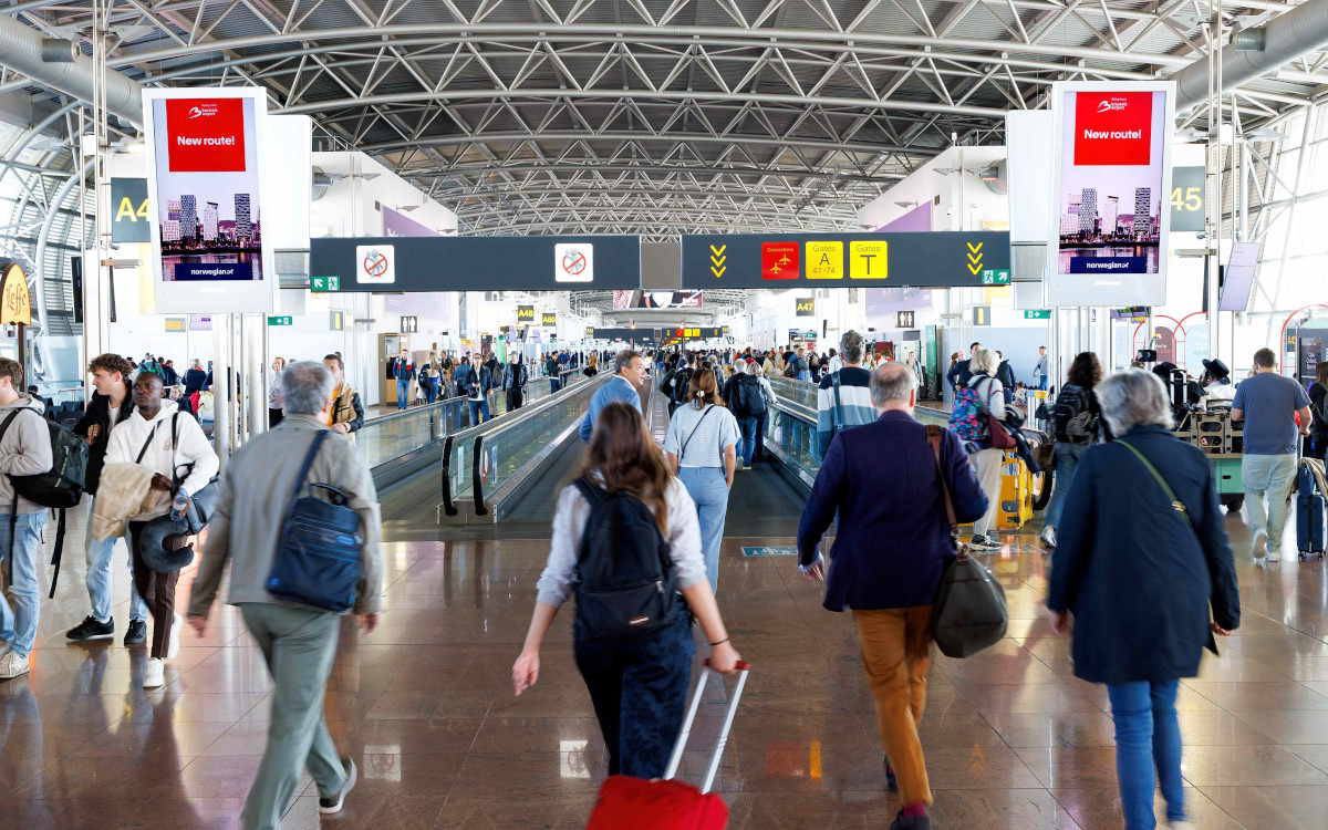 DooH-Werbung am Flughafen Brüssel (Foto: JCDecaux)