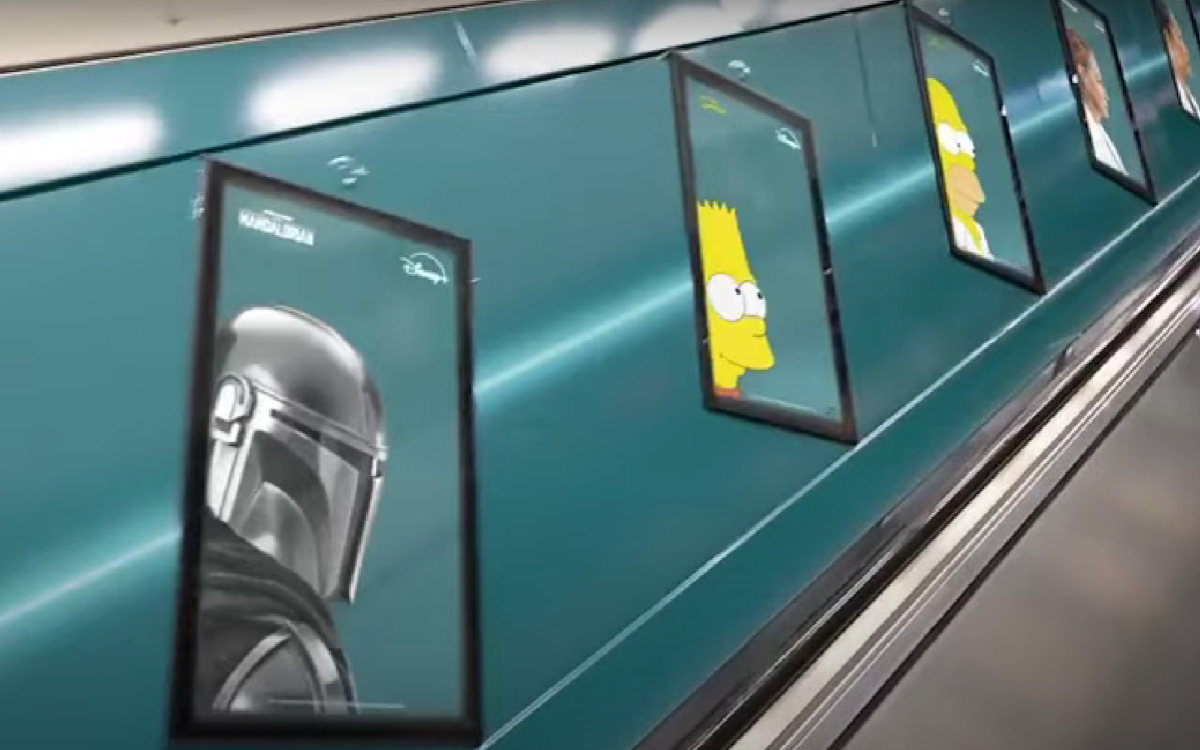 Disneys DooH-Kampagne in der Londoner Tube (Foto: Famous Campaigns/Screenshot)