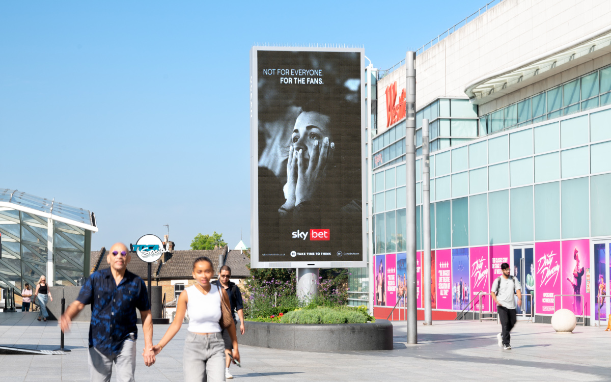Kampagne von Sky Bet auf großformatigem Screen von Ocean Outdoor. (Foto: Ocean Outdoor)