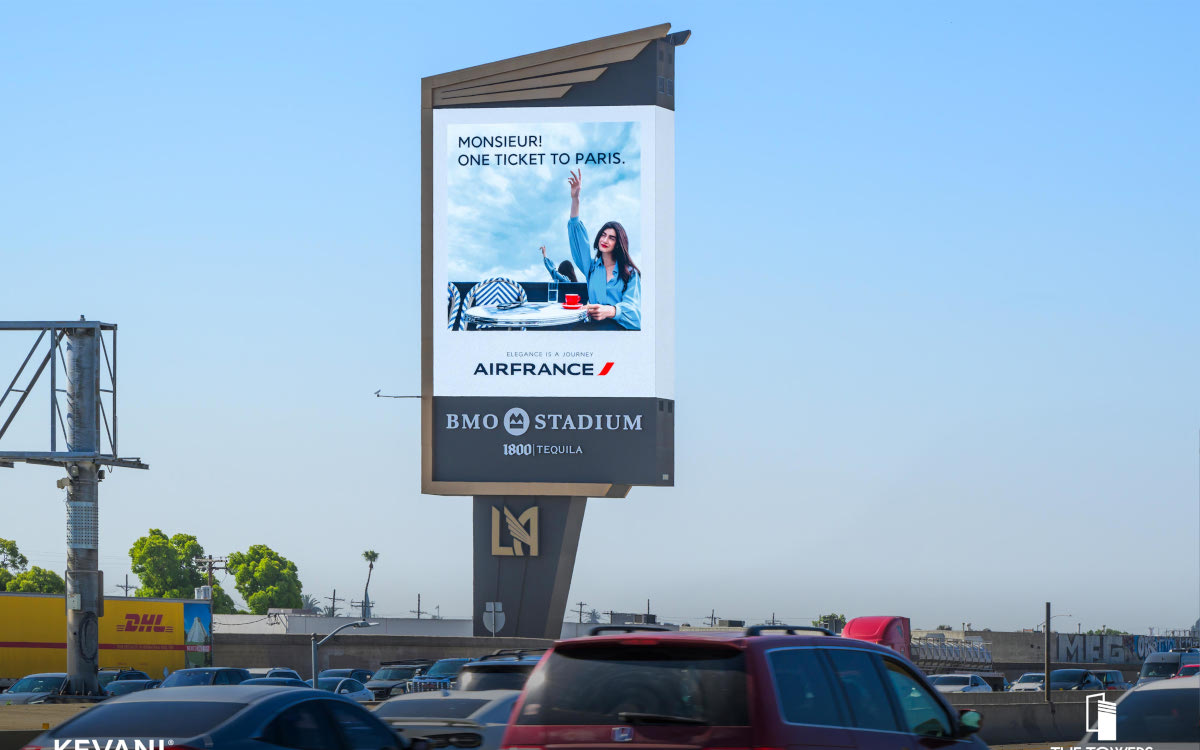 „The Towers“ - die größten DooH-Türme in LA (Foto: SNA Displays)