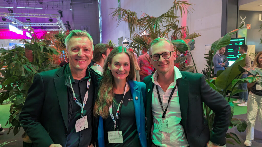 Ingo Rieper, Magdalena Pusch und Dimitri Gärtner von Framen (Foto: invidis)