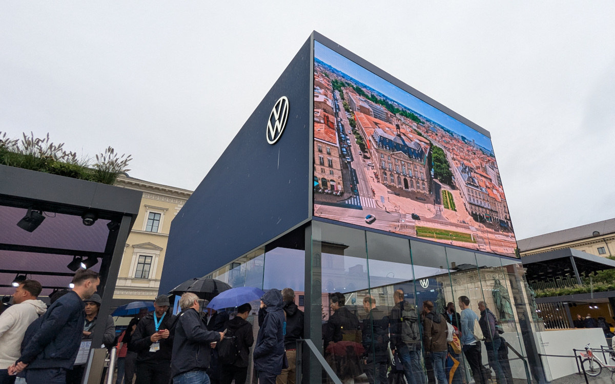 Die Fläche von VW auf dem Open Space der IAA Mobility 2025 (Foto: invidis)