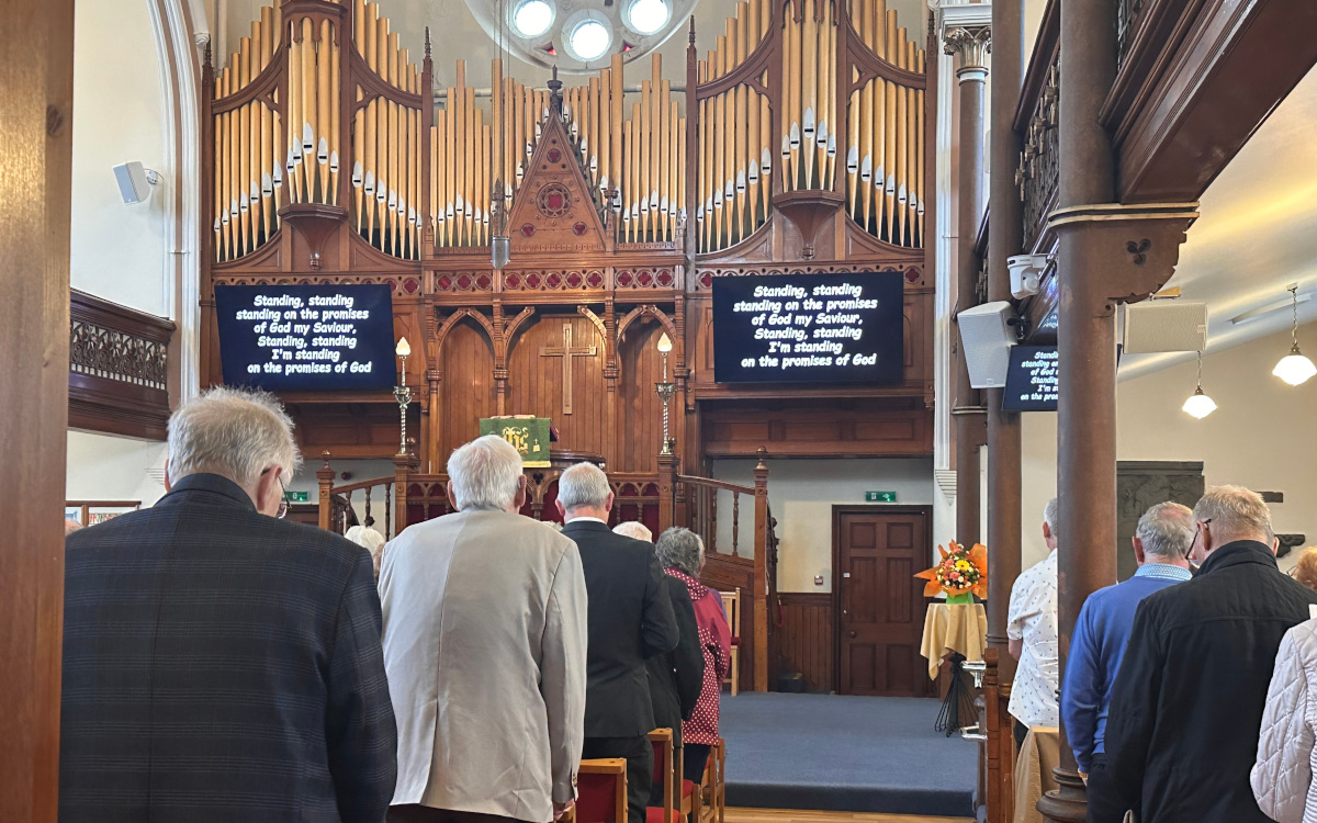 Avocor-Displays in einer Kirche der Church of Scotland (Foto: Avocor)