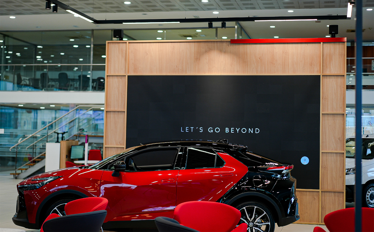 Toyota-Autohaus mit Samsung LED Wall (Foto: Samsung)