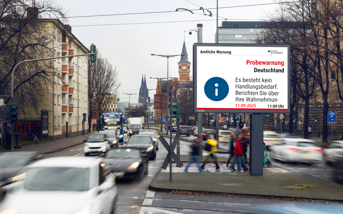 Probewarnung auf den DooH-Anlagen Ströer (Foto: Ströer)
