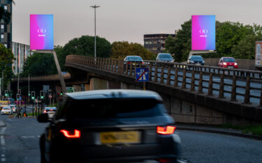Die Two Towers in Manchester werden mit LED zu DooH-Großflächen ausgebaut. (Foto: Ocean Outdoor)