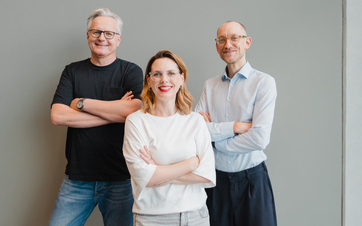 Gründungsteam von Experience Media (von links): Stefan Pagenkemper, Michaela Ottmann und Benedikt Meyer-Schwickerath (Foto: Julia Marx)