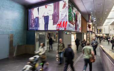 DooH am Osloer Hauptbahnhof (Foto: JCDecaux)