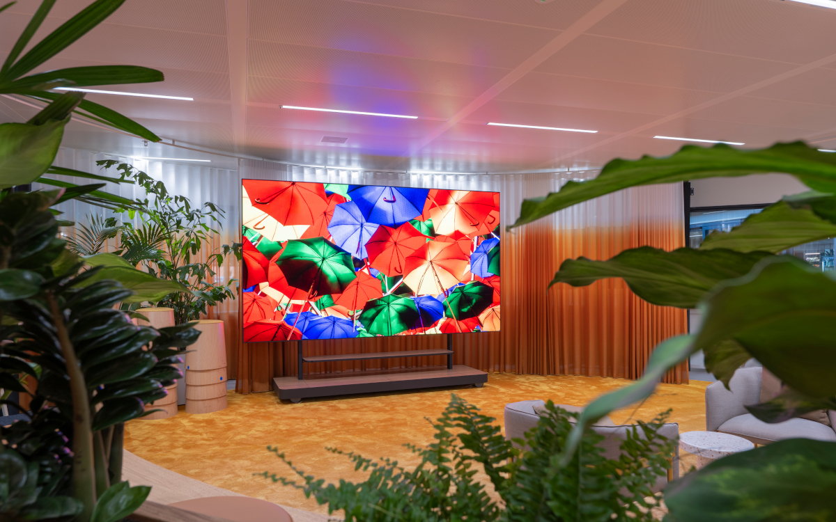 Crystal-LED im Miro-Gemeinschaftsbereich (Foto: Sony)