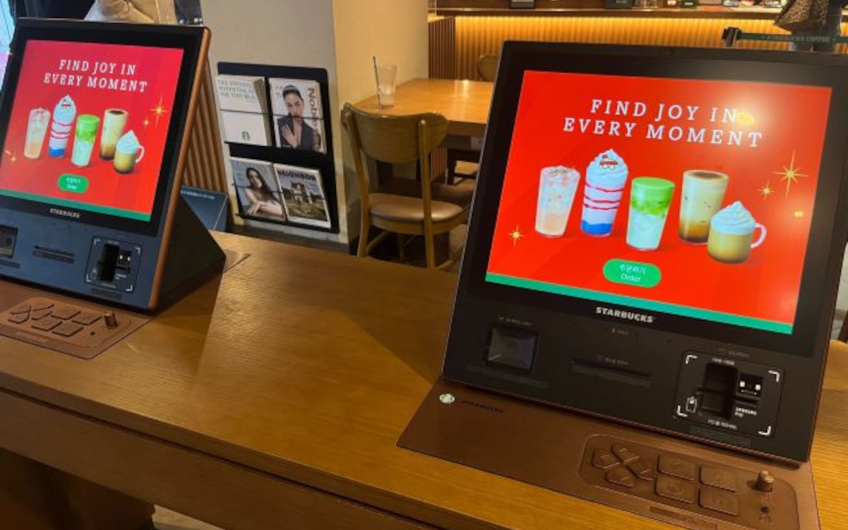 Bestellung über digitale Kioske bei Starbucks in Seoul (Foto: Korea Bizwire)