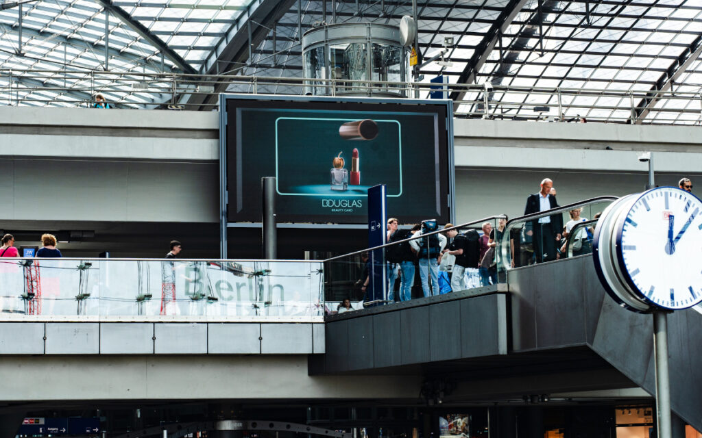 Douglas-Kampagne von Metads (Foto: [met]ads)