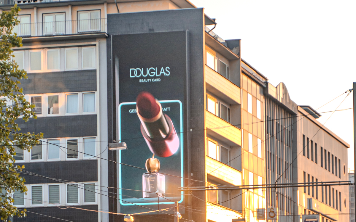 Douglas-Kampagne von Metads (Foto: [met]ads)