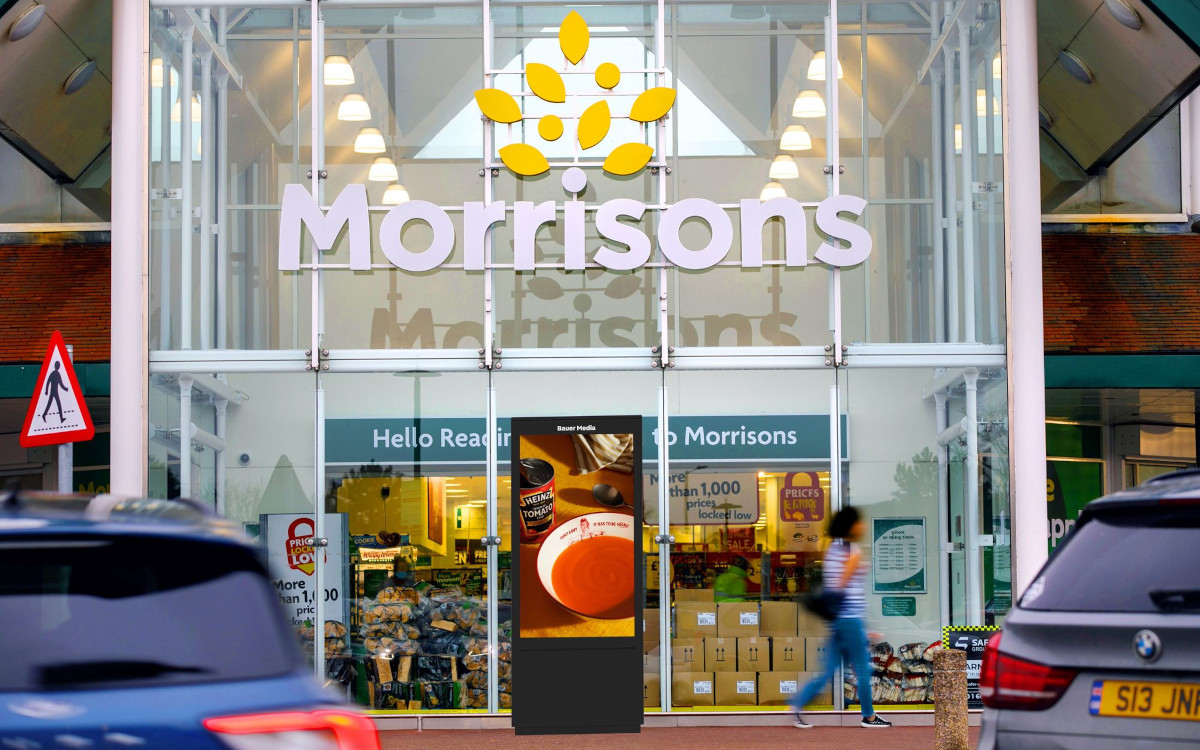 300 Displays sollen vor Morrisons-Märkten aufgebaut werden. (Bild: Bauer Media Outdoor)