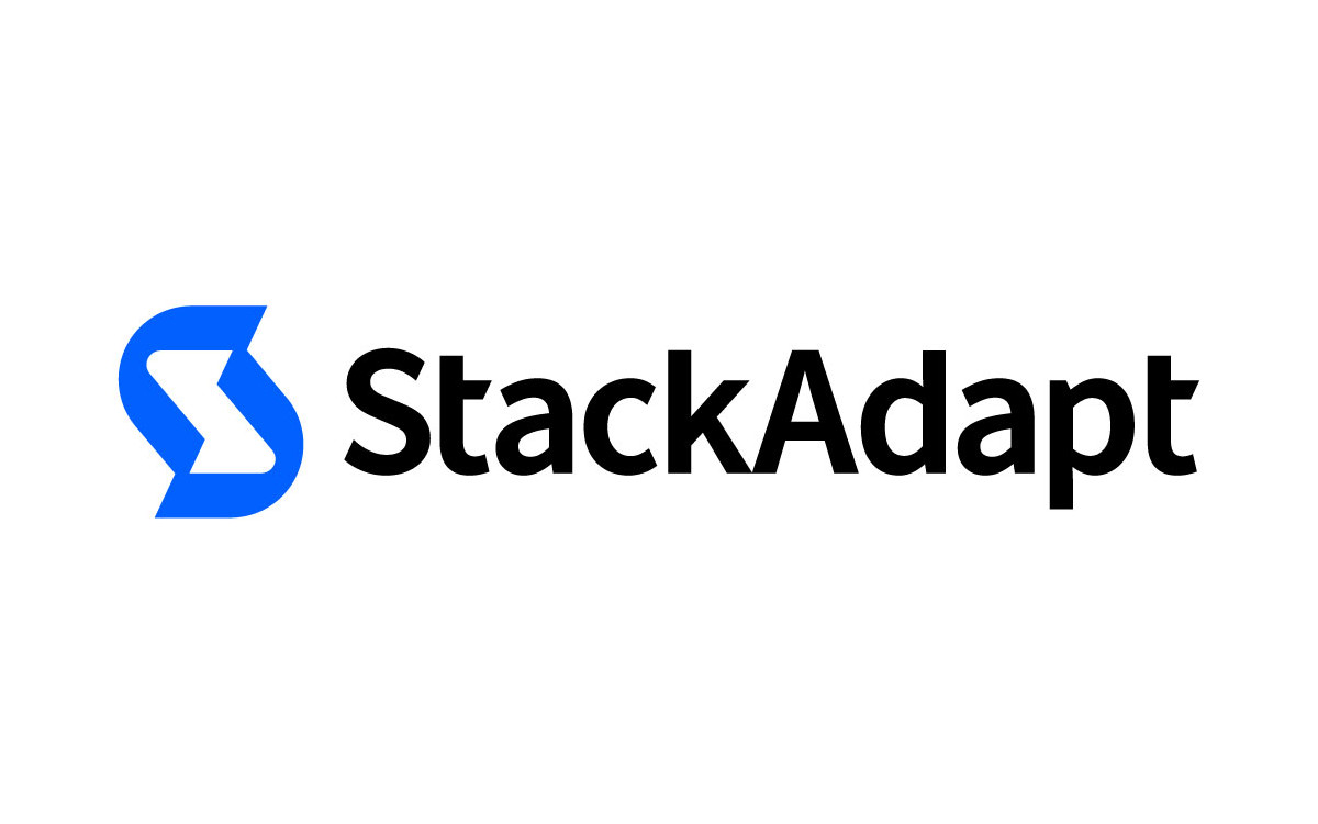 Stackadapt hat sein DooH-Angebot mit neuen Funktionen aktualisiert. (Logo: Stackadapt)