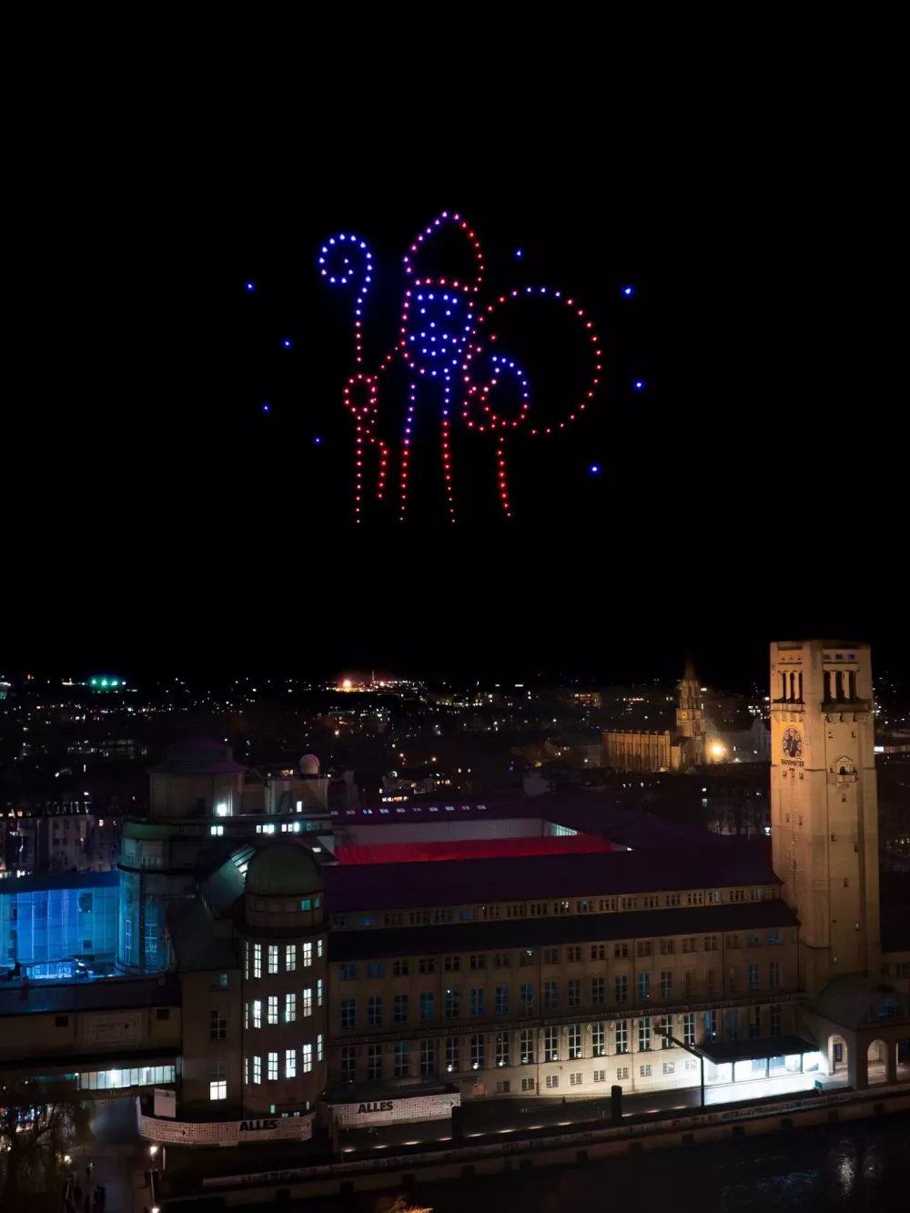 Die Drohnenshow über München von Radio Gong und Lufthansa. (Foto: Showmatrix)