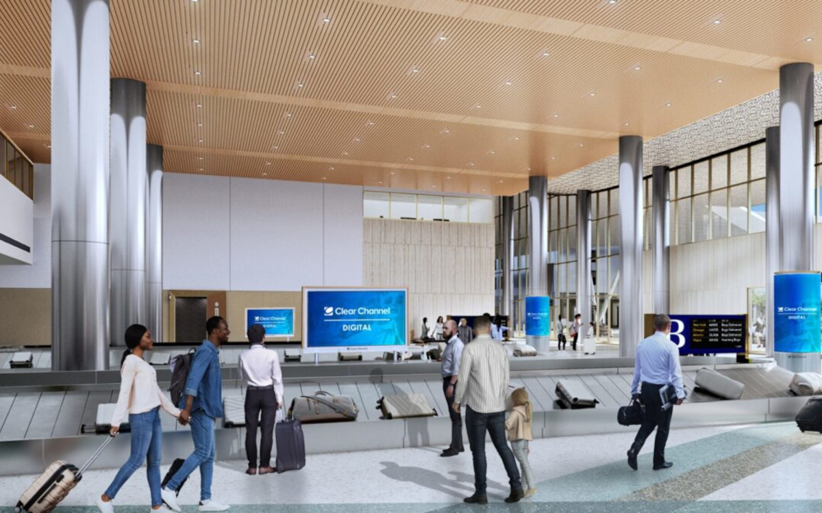 Clear Channel Outdoor installiert neues digitales Werbenetz am Flughafen Hollywood Burbank (Foto: Clear Channel Outdoor)