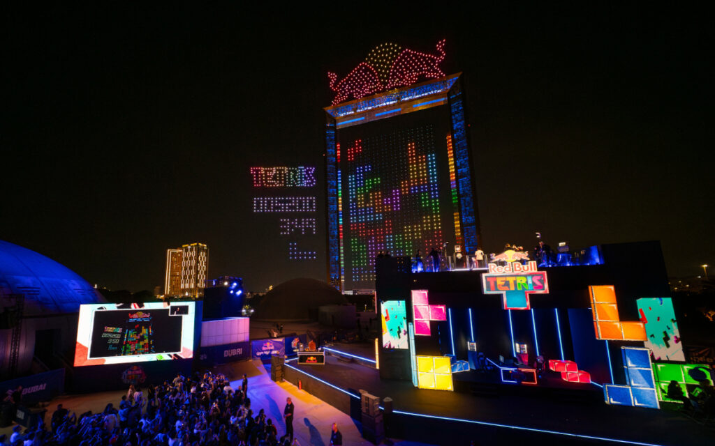Red-Bull-Tetris am Dubai Frame (Foto: Marc Schwarz)