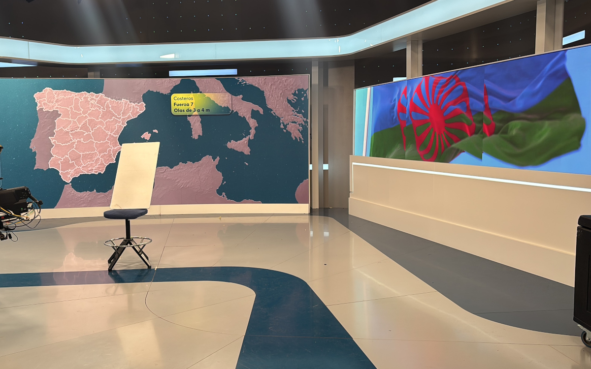 Neopix-LED-Installation im Fernsehstudio (Foto: Alfalite)