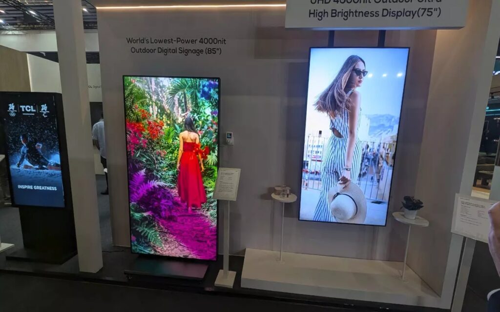 TCL-Stand auf der ISE 2026 (Foto: invidis)