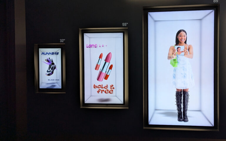 Das Samsung Spatial-Display in drei Größen (Foto: invidis)