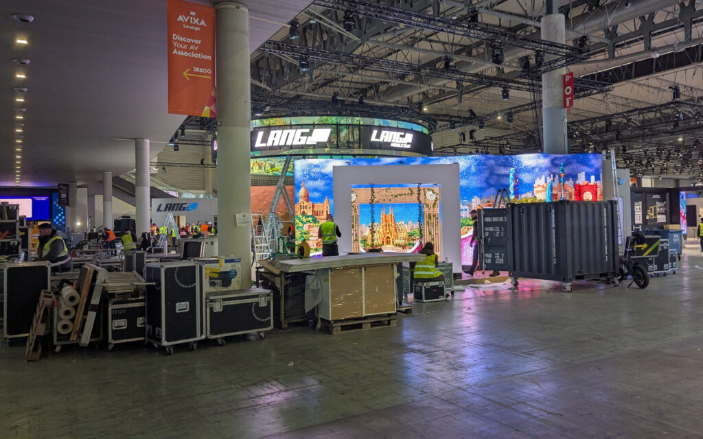 Aufbau der ISE 2026 (Foto: invidis)