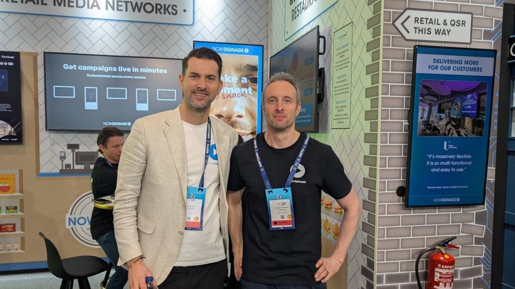 Nick Johnson und Richard Hutchinson von Nowsignage (von links; Foto: invidis)