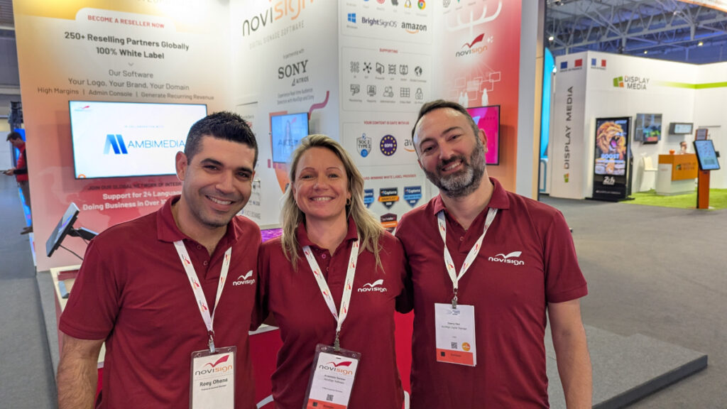 Roey Ohana, Anastasia Gersten und Danny Hen von Novisign (Foto: invidis)