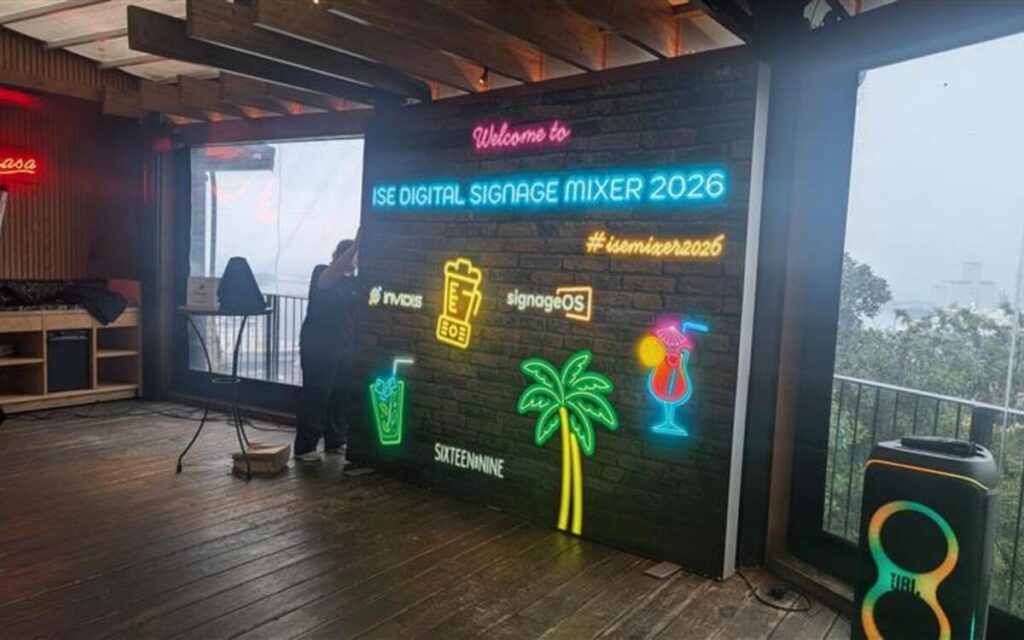 Impressionen des Sixteen:Nine-Mixers vor der ISE 2026 (Foto: invidis)