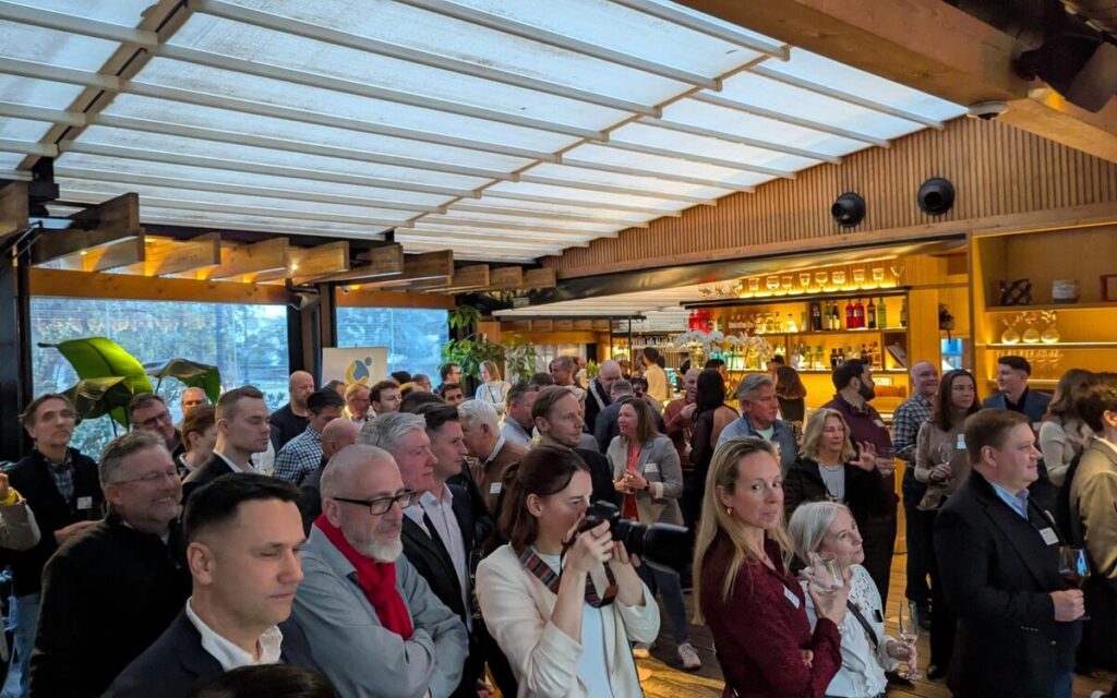 Impressionen des Impressionen des Sixteen:Nine-Mixers vor der ISE 2026 (Foto: invidis)Sixteen-Nine-Mixers vor der ISE 2026 (Foto: invidis)