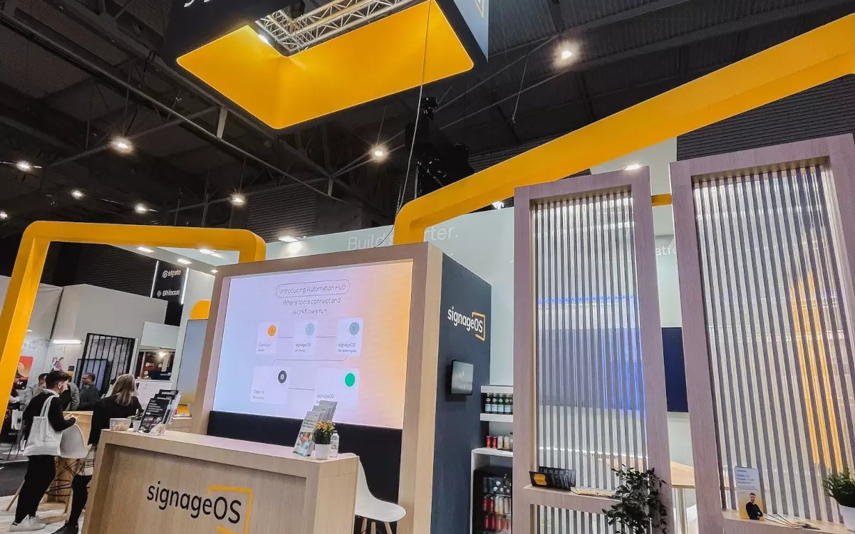 Der SignageOS-Stand auf der ISE 2026 (Foto: invidis)