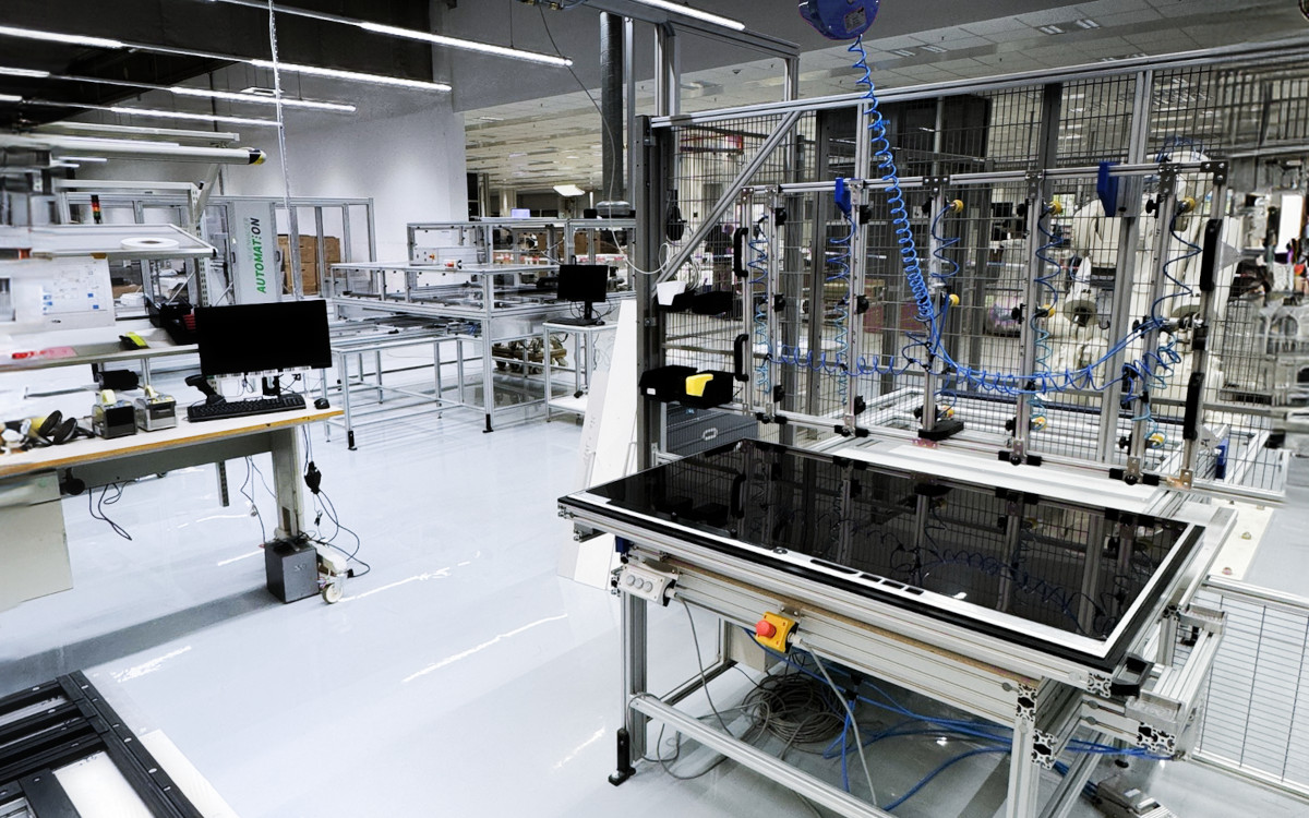 Panel-Produktion in Kronach (Foto: LOEWE)