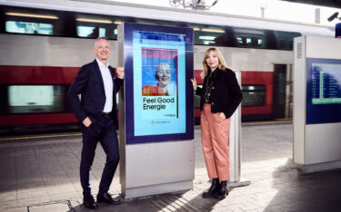 Von links: Josef Almer, Head of Sales & Business Development und ÖBB-Werbung-Geschäftsführerin Karin Szeywald-Czihak (Foto: ÖBB Werbung)