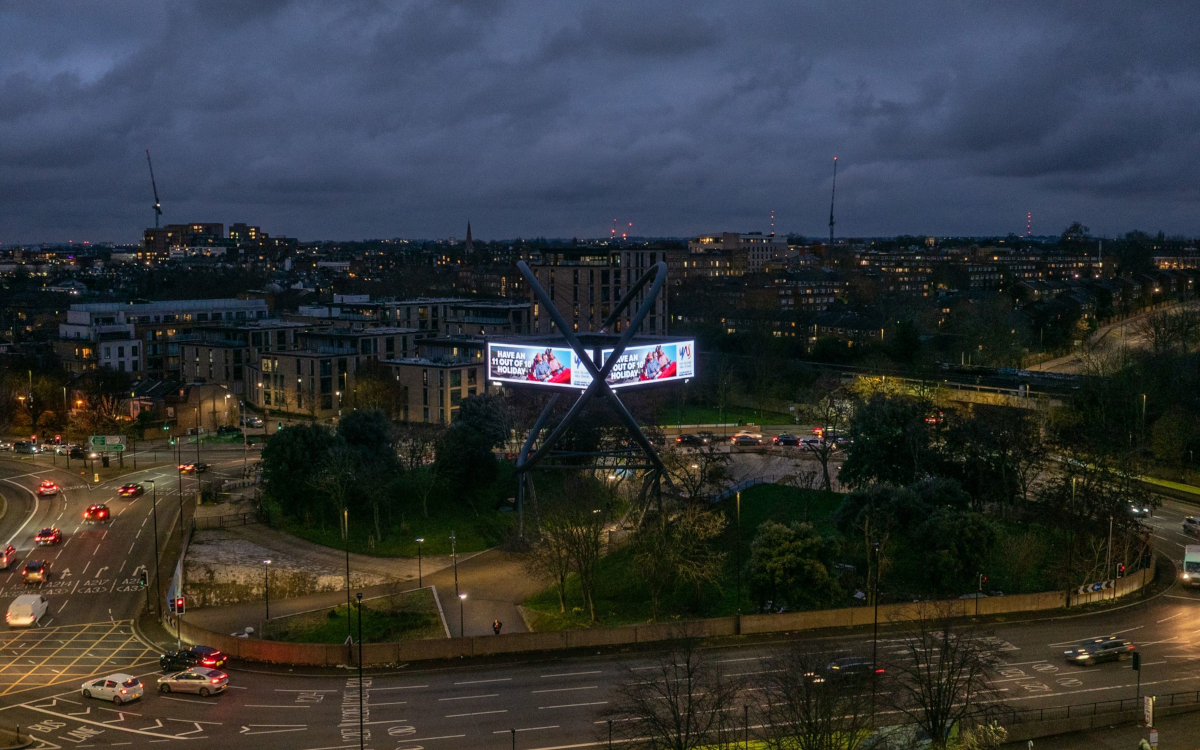 Der Wandsworth-Kreisverkehr ist ein Beispiel für ein erfolgreiches DooH-Upgrade. (Foto: Backlite UK)