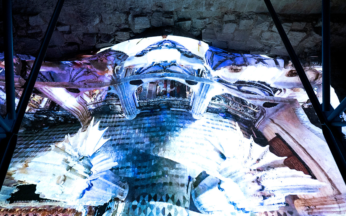 Die digitalen Signale der Show "Casa/Refugio/Protección para todos" werden durch zwei Datapath FX4-Controller verteilt. (Foto: Datapath)