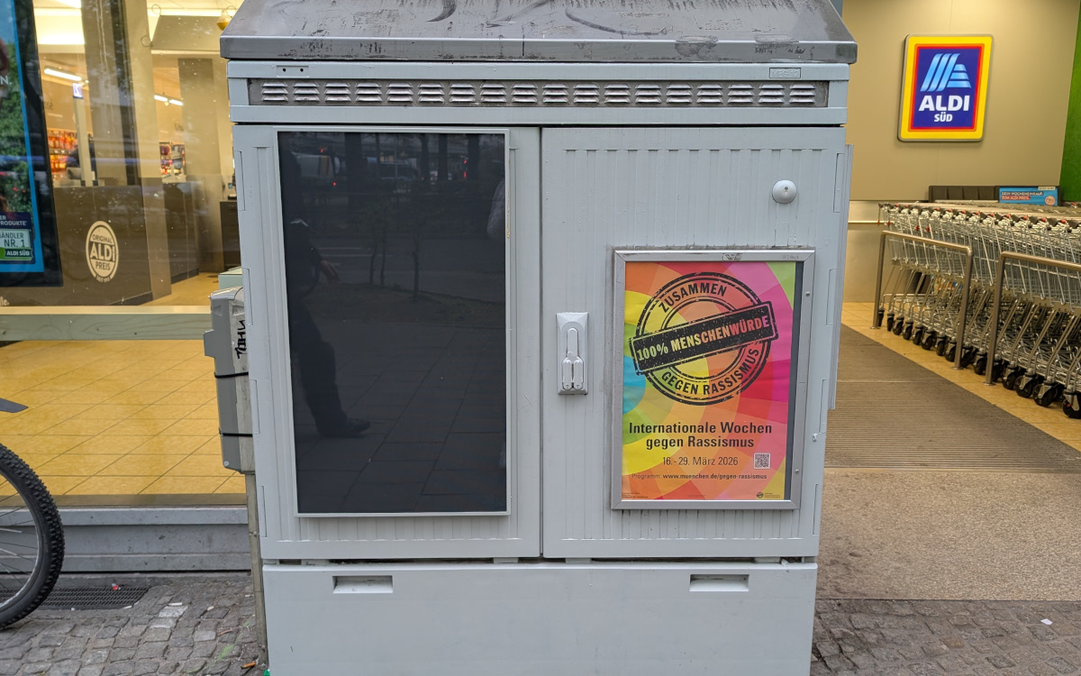 Display an einem Kabelverzweiger auf dem Münchner Orleansplatz (Foto: invidis)