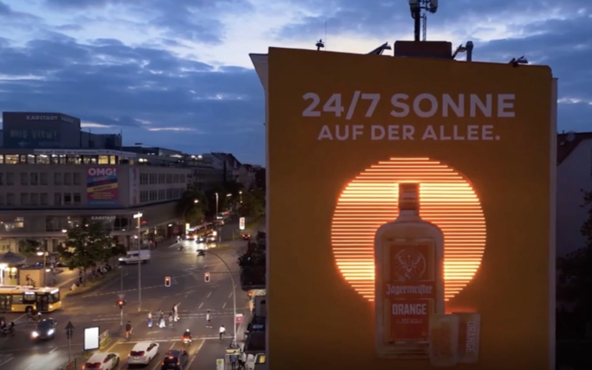 Beste Mediastategie: Plakadiva in Gold geht 2026 an Jägermeister. (Foto: Jägermeister)