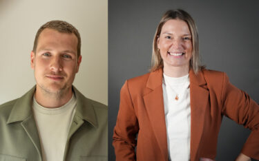 Von links: Benjamin Wahler und Ina Wagner verstärken den Vertrieb bei Crossvertise. (Foto: Lina Marseglia, Schlütersche Mediengruppe)