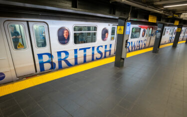 Eine U-Bahn in New York wurde zur Maschine von British Airways umgestaltet. (Foto: British Airways)