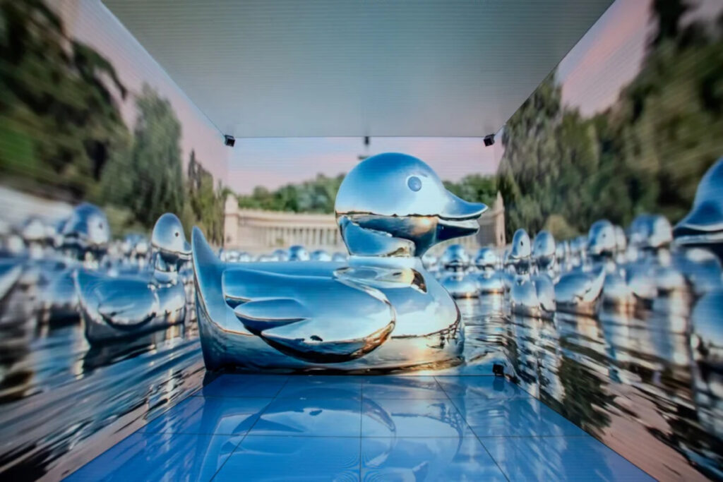 Immersive AI-Inhalte im LED-Würfel (Foto: Dalziel & Pow)