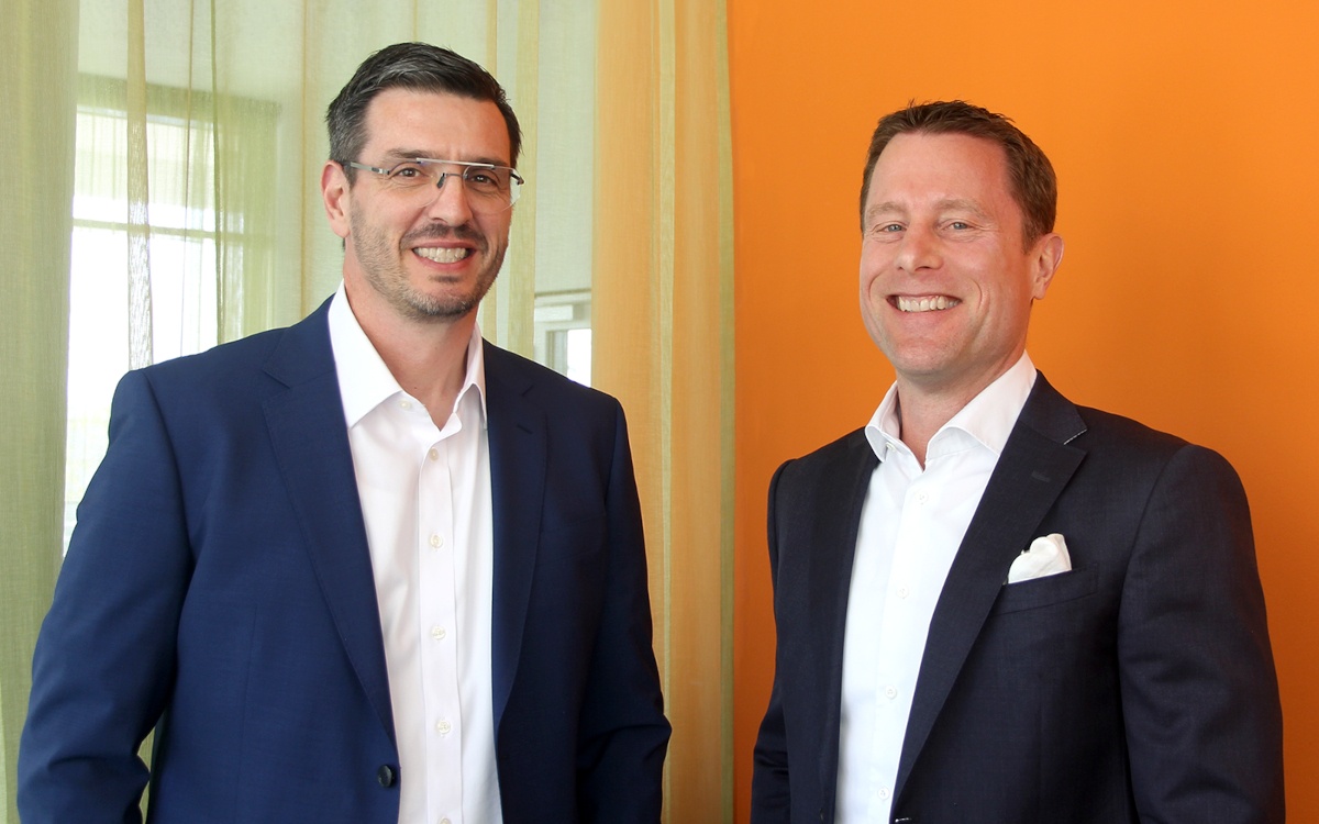 Thomas Niessen (links) und Frank Breitenfelder bilden die neue Geschäftsführung bei IHSE. (Foto: IHSE GmbH)