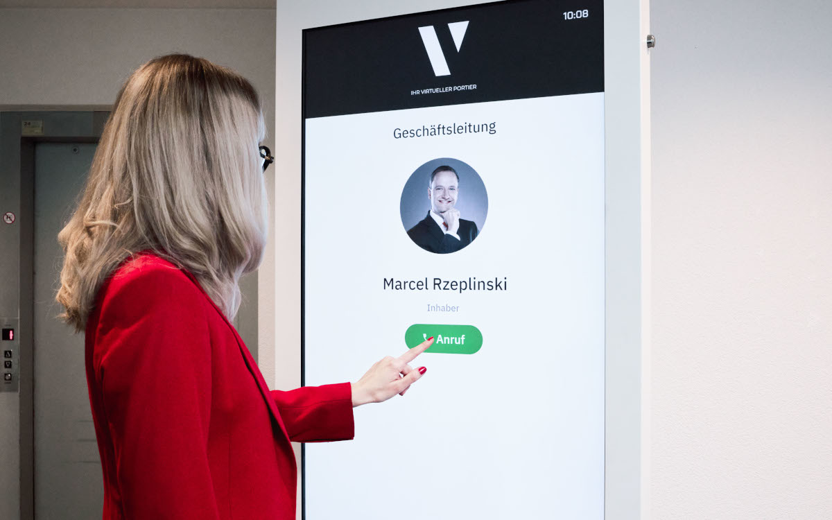 Etrocom bietet Teams-Anbindung für seinen Digital Signage-Portier an. (Bild: Etrocom)