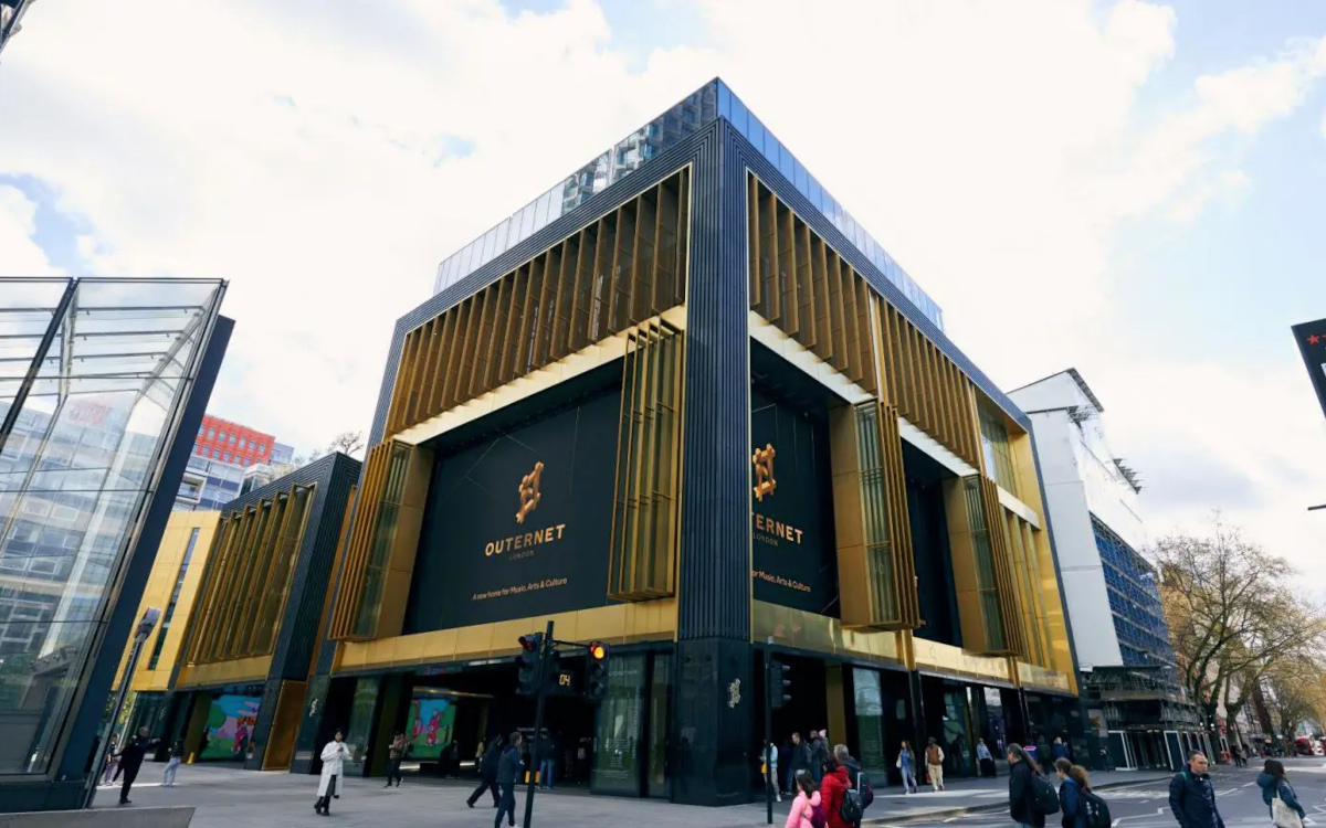 Das The Now Building von Outernet London ist eine der prominentesten DooH-Flächen weltweit. (Foto: Outernet London)
