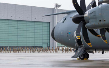Bundeswehr Airbus 400M in Wunstorf (Bild: Bundeswehr/Rolf Klatt)