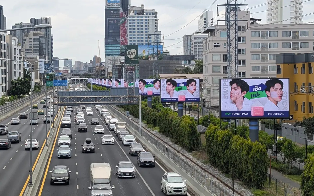 DooH-Billboards in Bangkok (Foto: invidis)