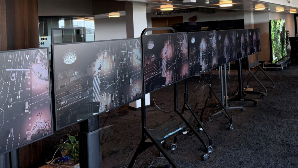 Display-Vergleichstest bei Cancom (Foto: Cancom)