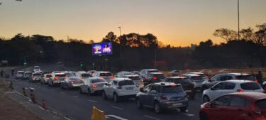 Das batteriegetriebene DooH von Primedia (Foto: Primedia)