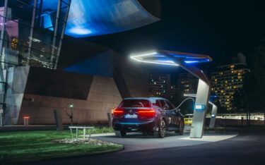 Der BMW-Ladepark in München (Foto: Designworks)