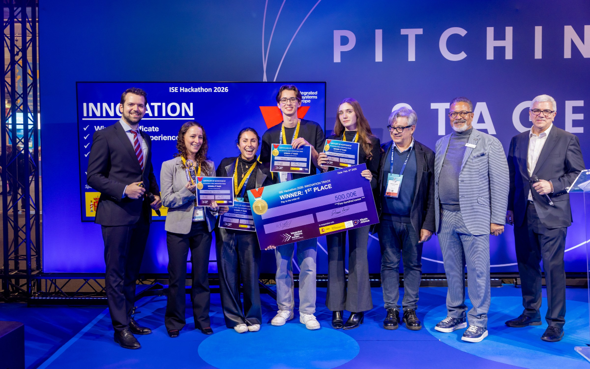 Das Gewinner-Team des ISE Hackathon 2026 (Foto: Integrated Systems Europe)