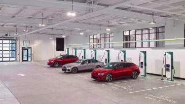 Electrify America will zum Bleiben einladen. (Foto: Electrify)
